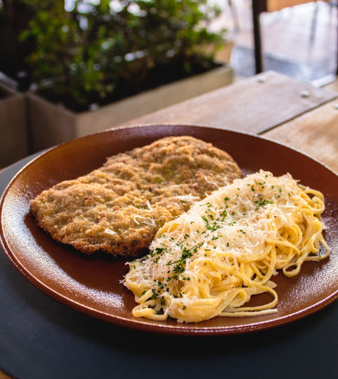 Milanesa especial con Tagliolini